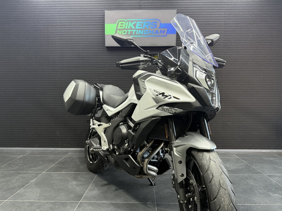 CFMOTO 700 MT