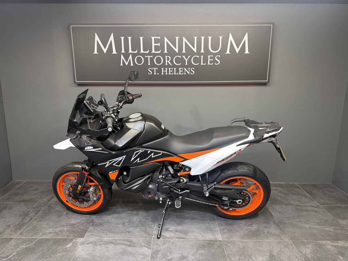 KTM 890 SMT 24