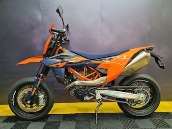Used KTM 690 SMC R undefined for sale - bike-77866858: Photo