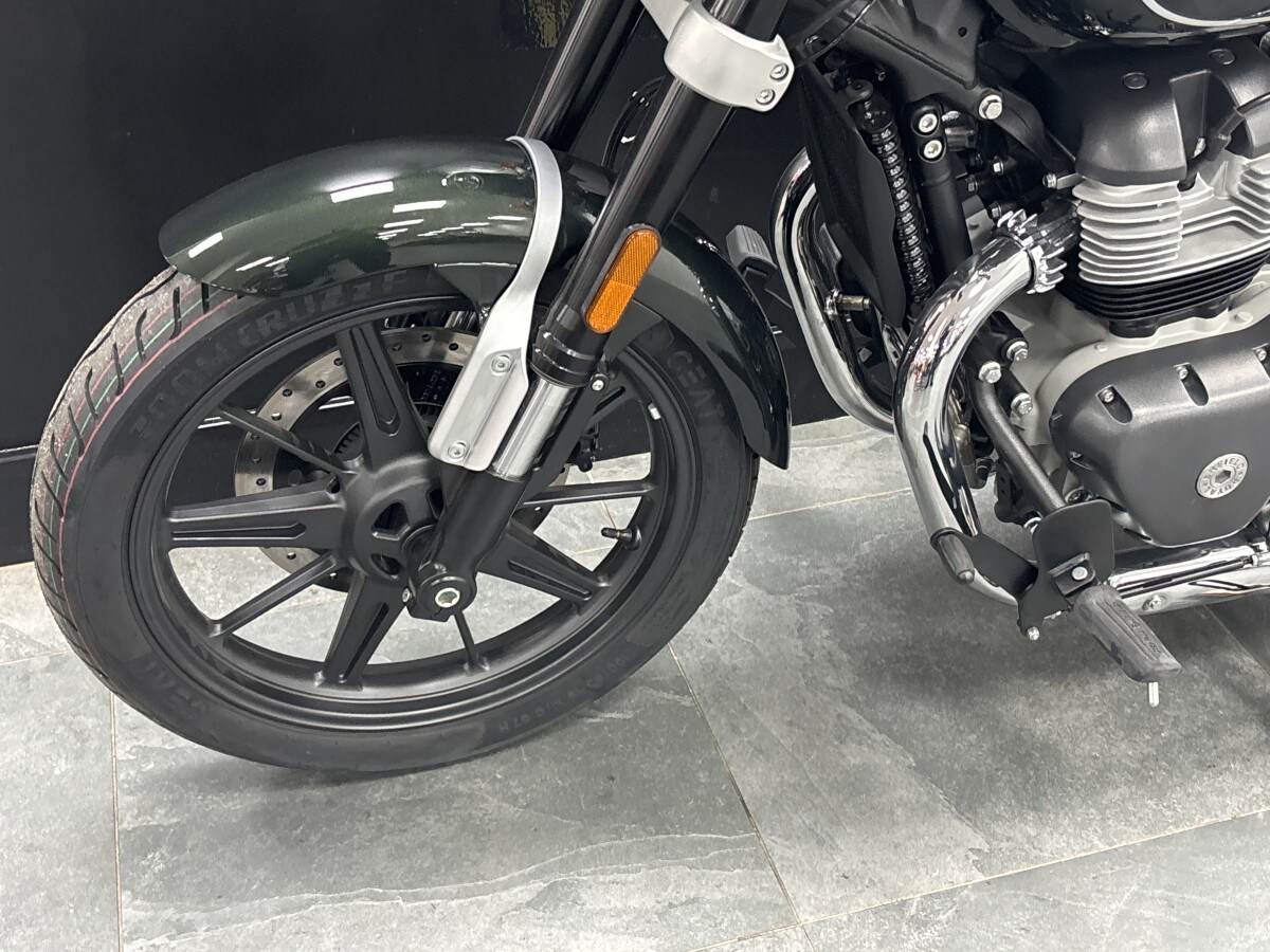 Royal Enfield SUPER METEOR 650