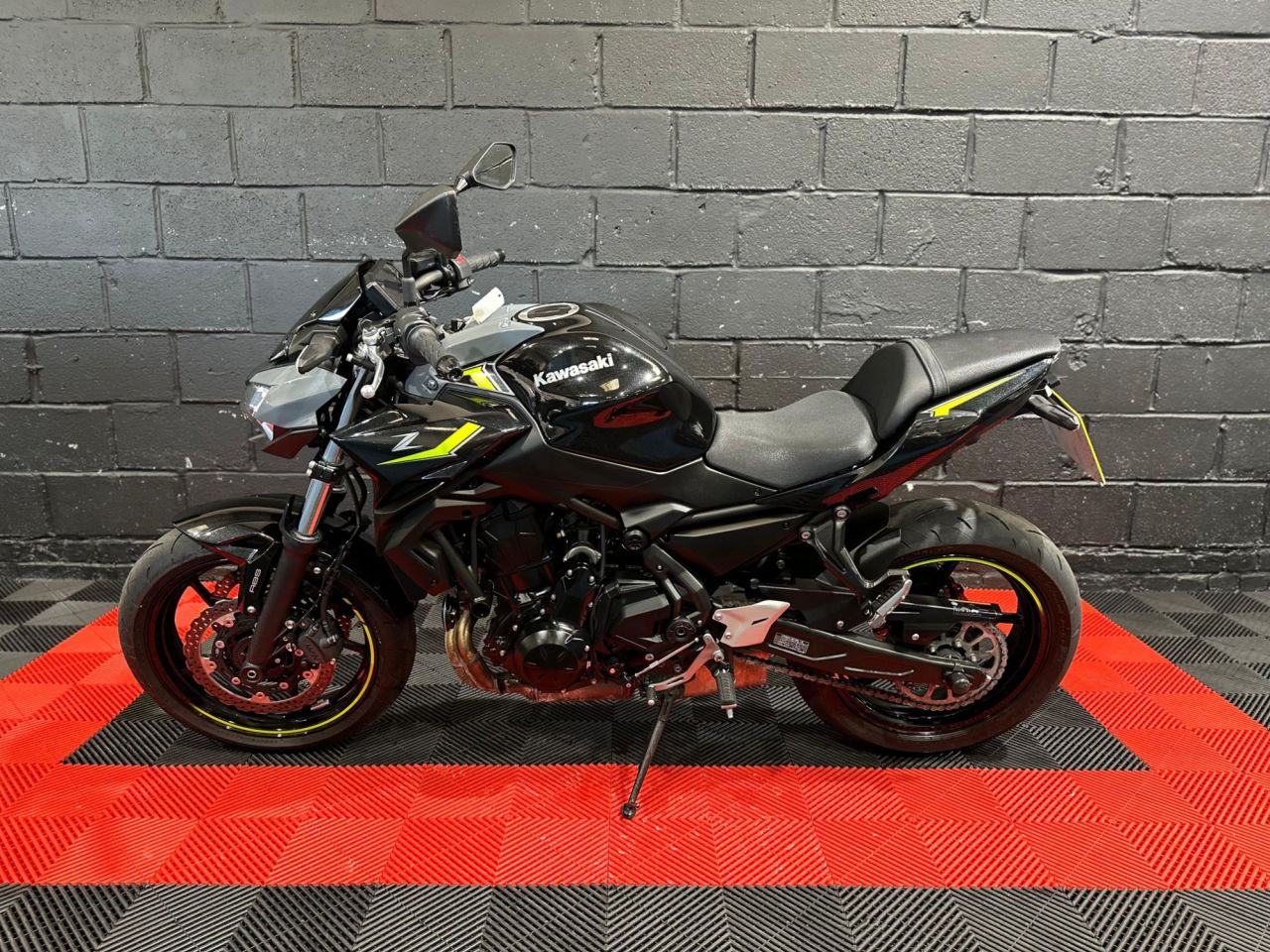 Used Kawasaki Z650 for sale - 78435581: Photo 11