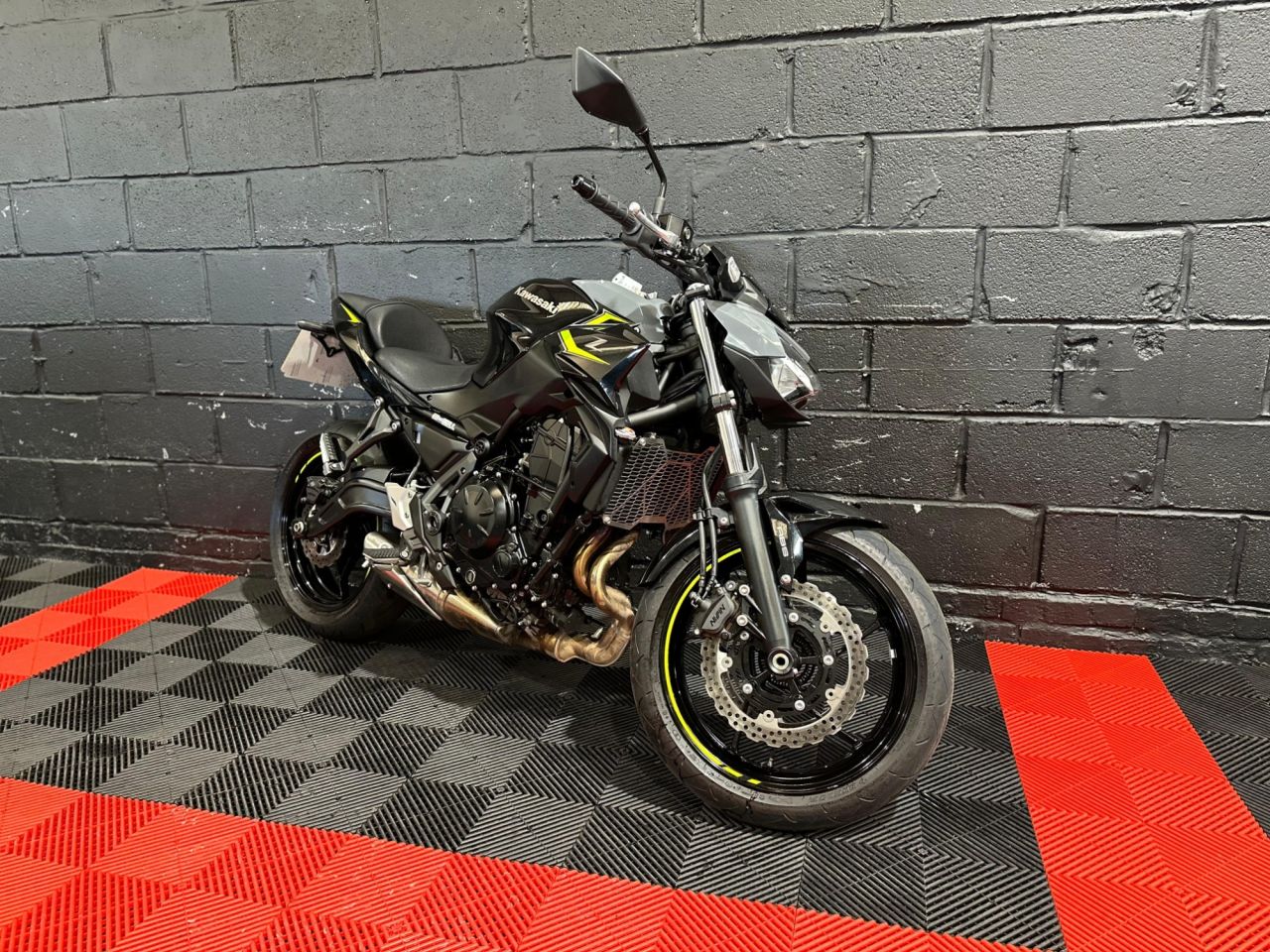 Used Kawasaki Z650 for sale - 78435581: Photo 9