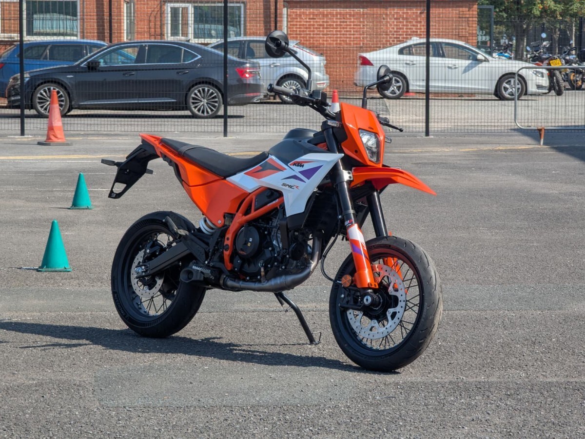 KTM 390 SMC R