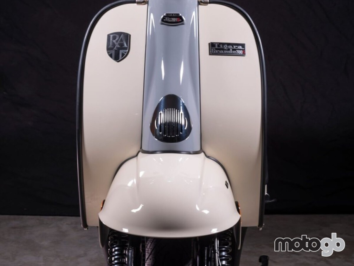 Royal Alloy TG 300 Single Colour PRE REG OFFER SAVE £400