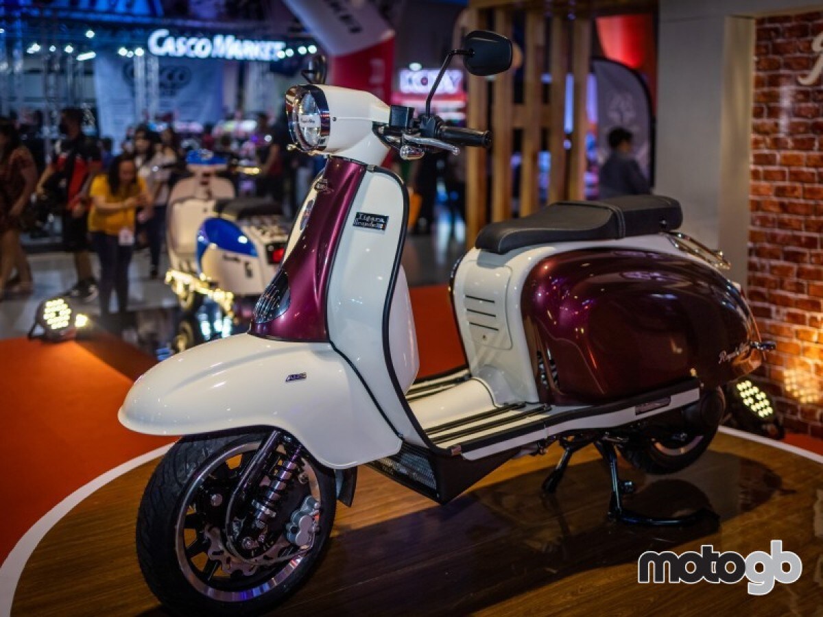 Royal Alloy TG 300 Single Colour PRE REG OFFER SAVE £400