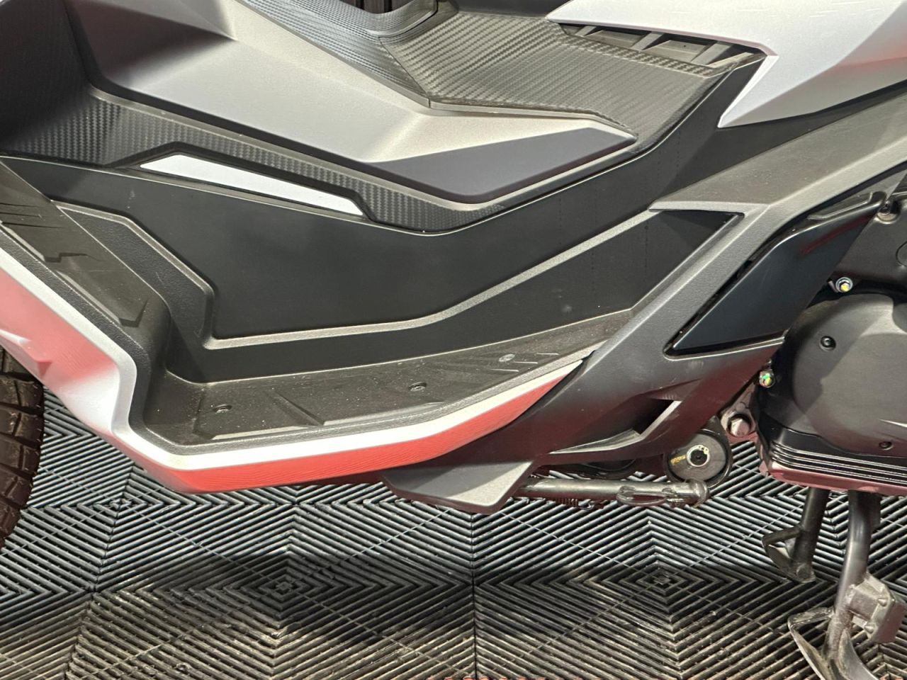 Used Aprilia SR GT for sale - 78434643: Photo 18