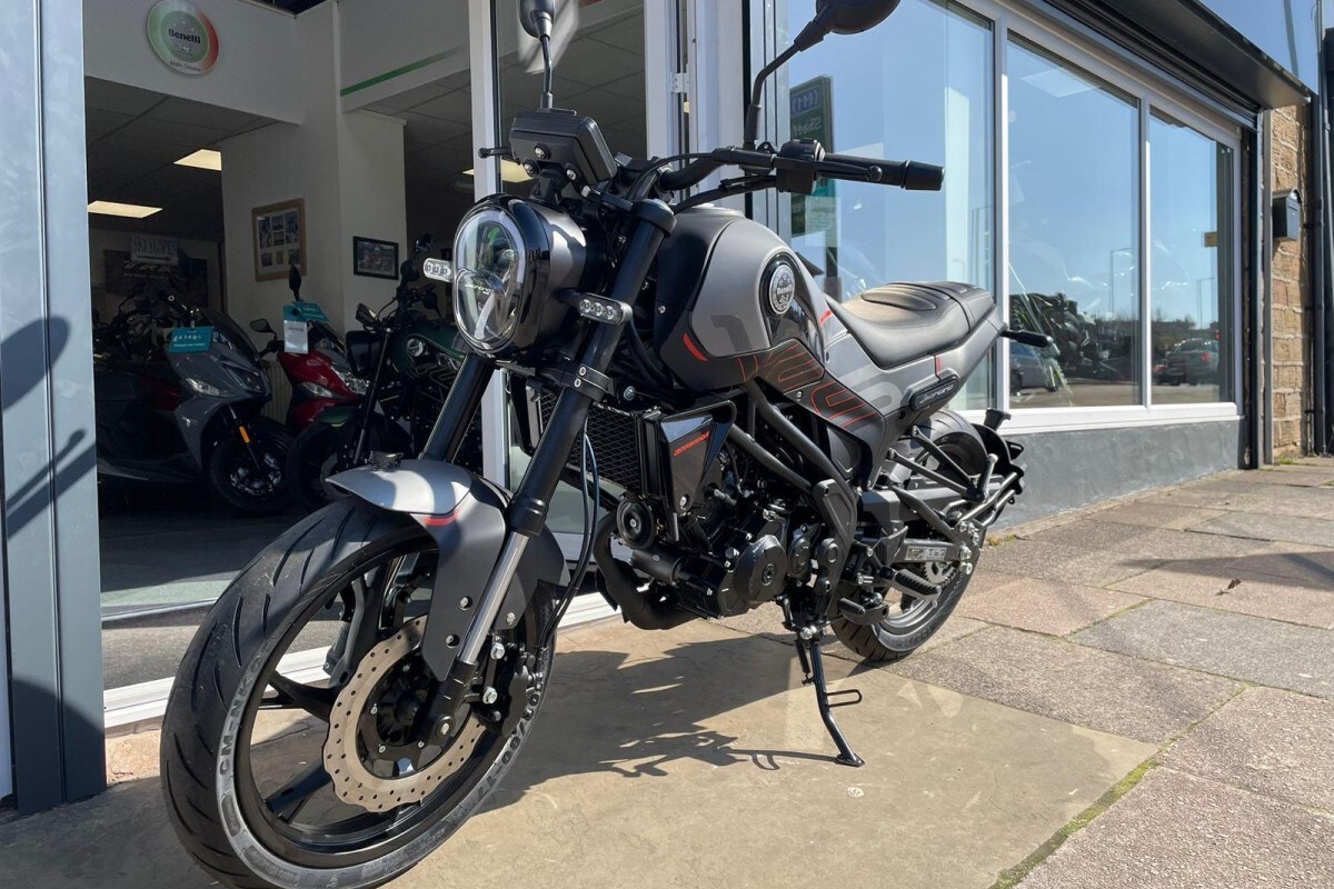 Benelli Leoncino 125cc