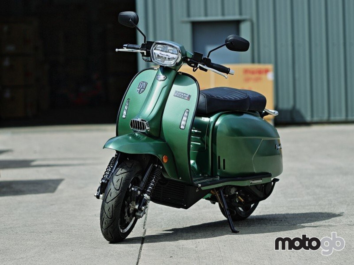 Royal Alloy GP 125 LC PRE REG OFFER SAVE £300