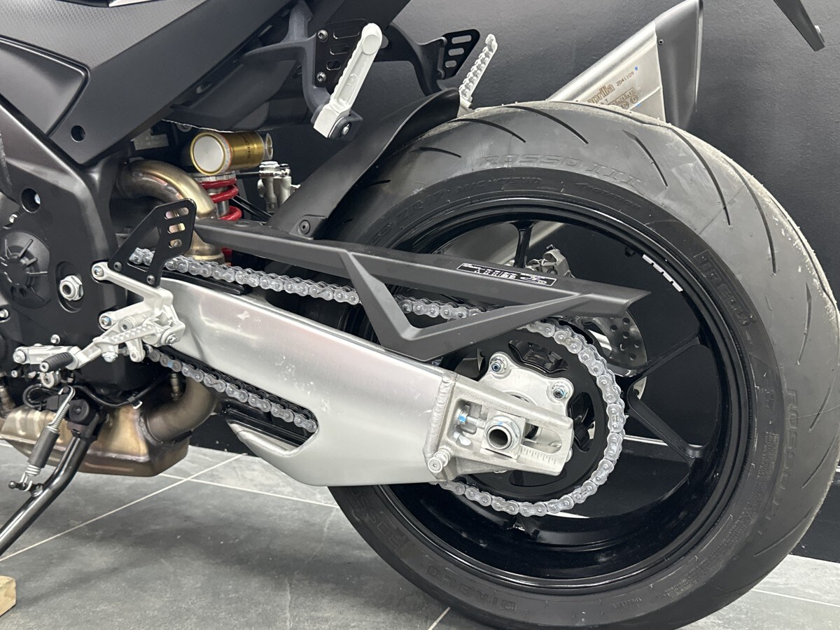 Aprilia Tuono V4 1100