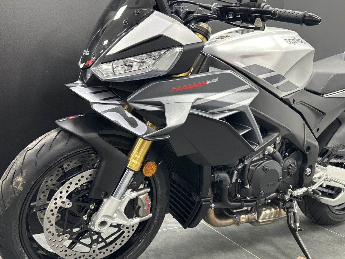 Aprilia Tuono V4 1100