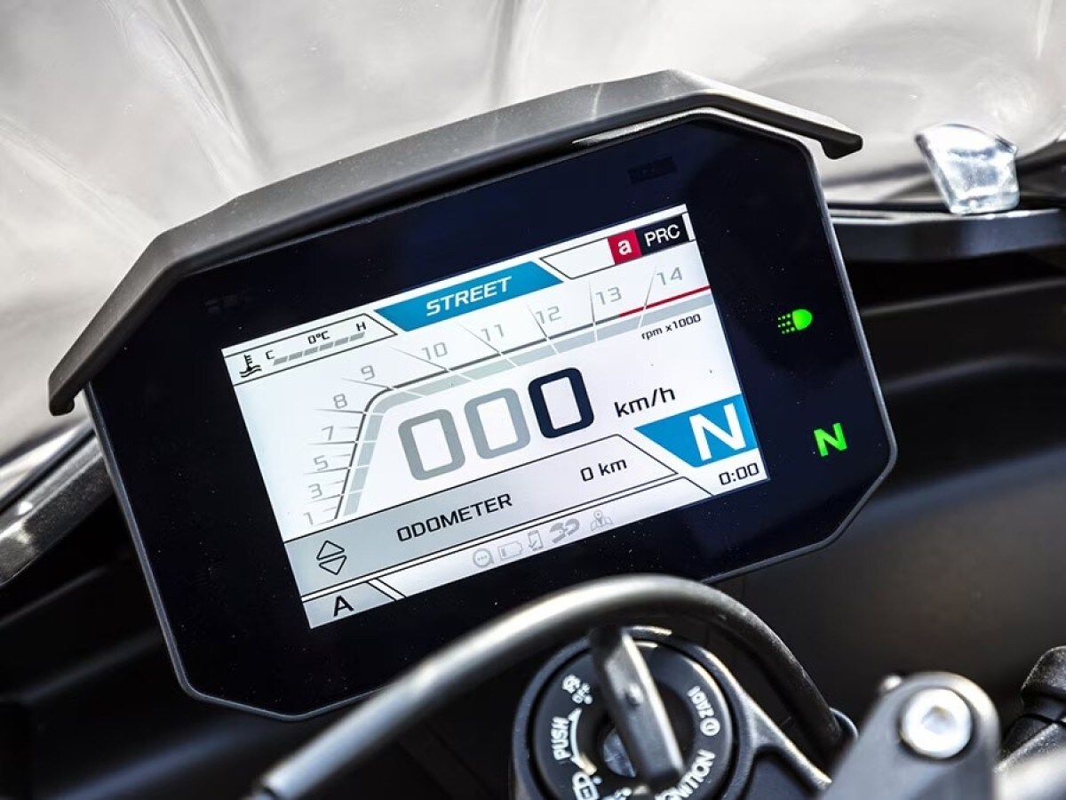 Aprilia Tuono V4 1100