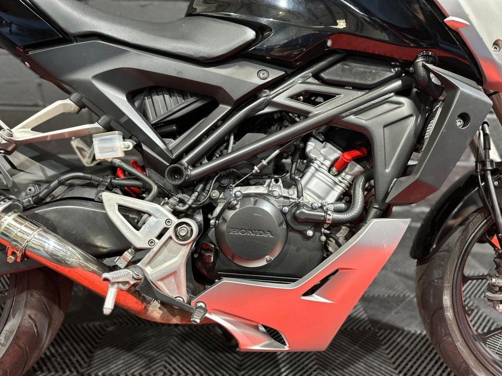 Used Honda CB125R for sale - 78434844: Photo 13