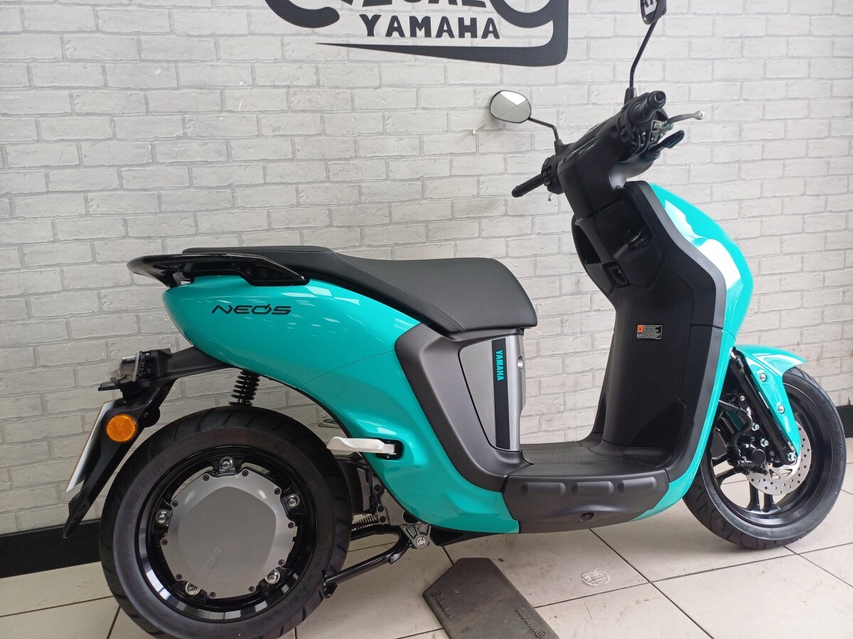 Yamaha NEOS