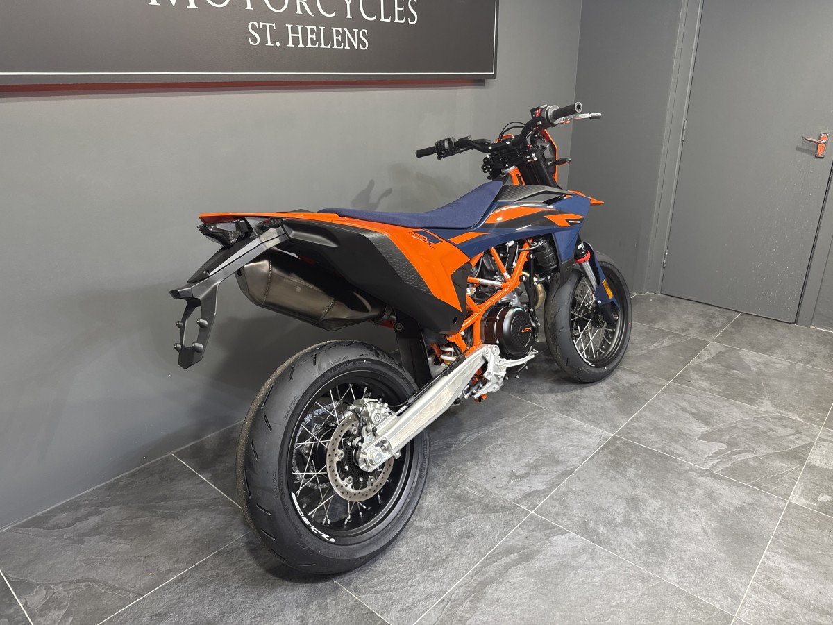 KTM 690 SMC R