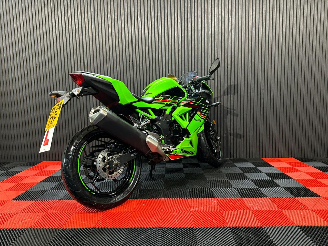 Used Kawasaki Ninja 125 for sale - 78435111: Photo 6