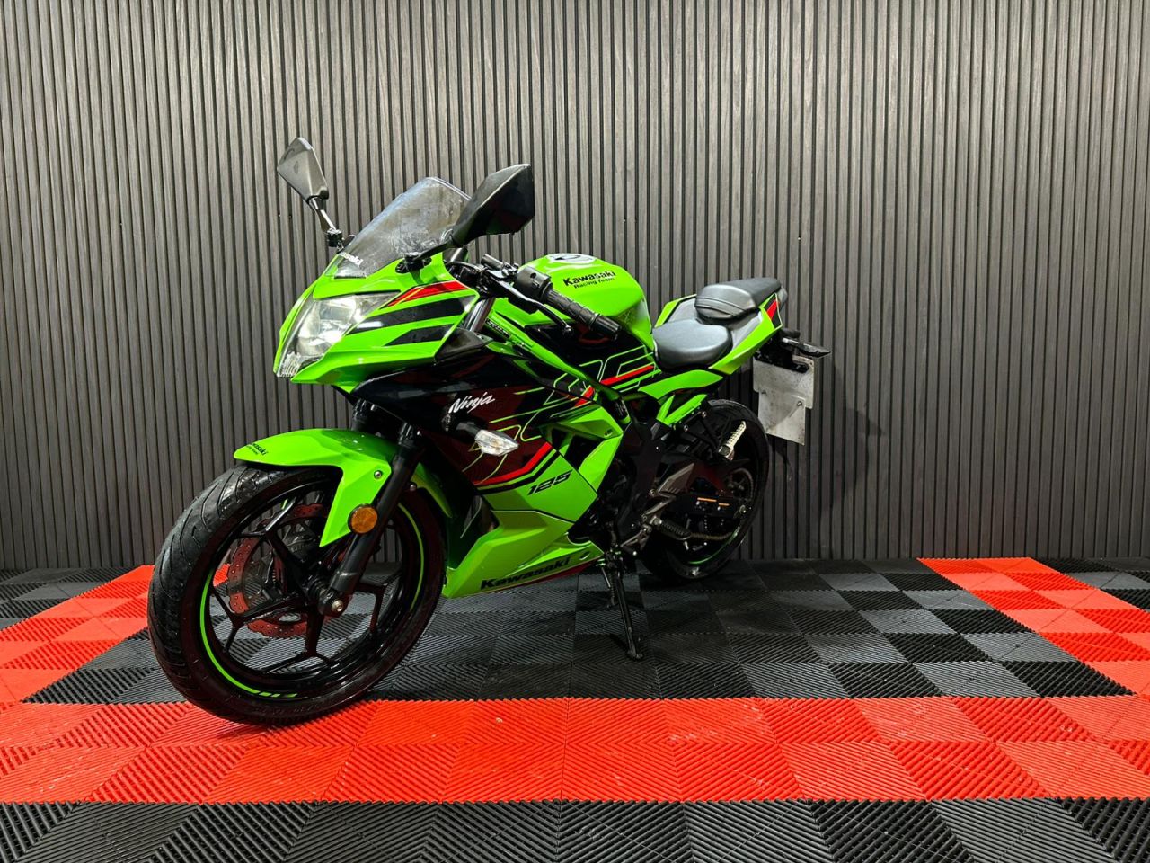 Used Kawasaki Ninja 125 for sale - 78435111: Photo 9