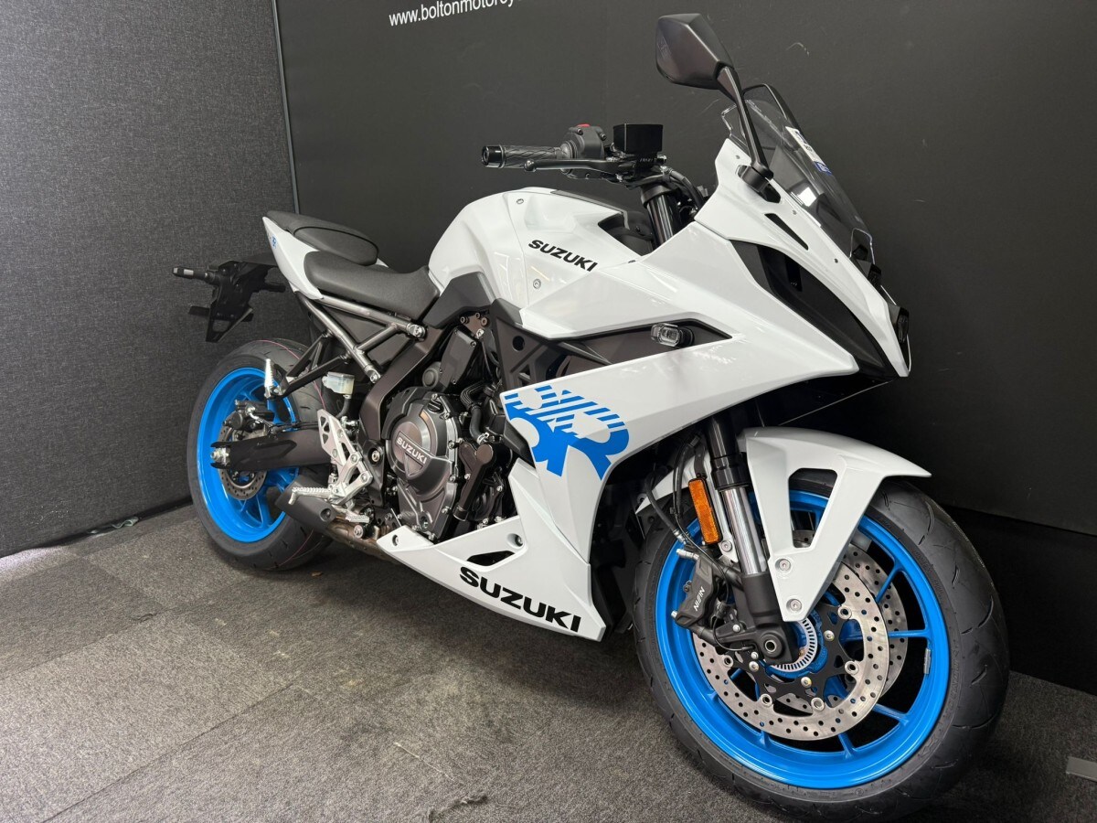 Suzuki GSX-8R
