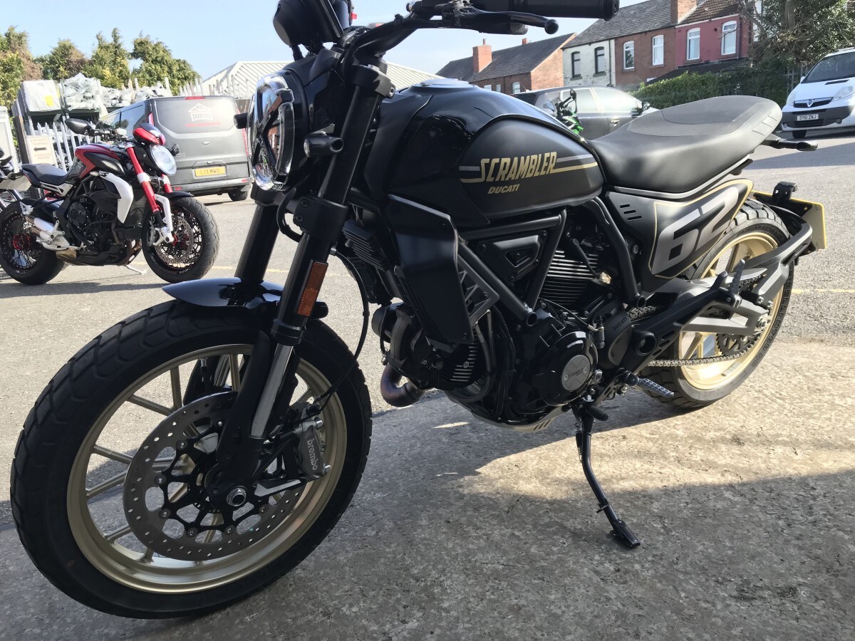 Ducati SCRAMBLER 803 Full Throttle