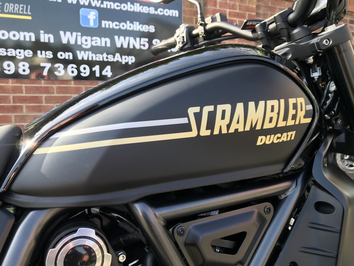 Ducati SCRAMBLER 803 Full Throttle