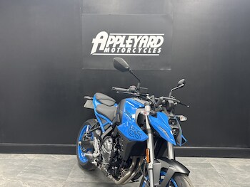 Used Suzuki GSX-8S 2023 for sale - bike-78165258: Photo