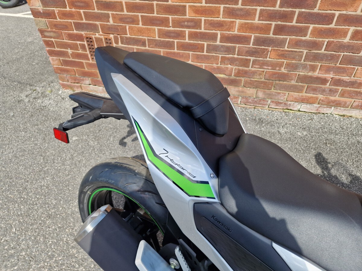 Kawasaki NINJA 7 HYBRID CX500ARFNN