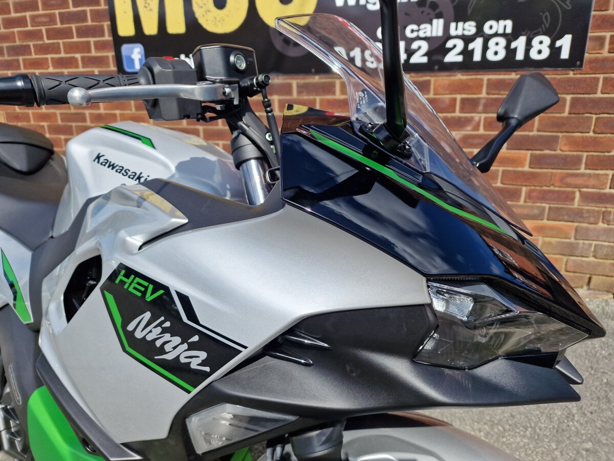 Kawasaki NINJA 7 HYBRID CX500ARFNN
