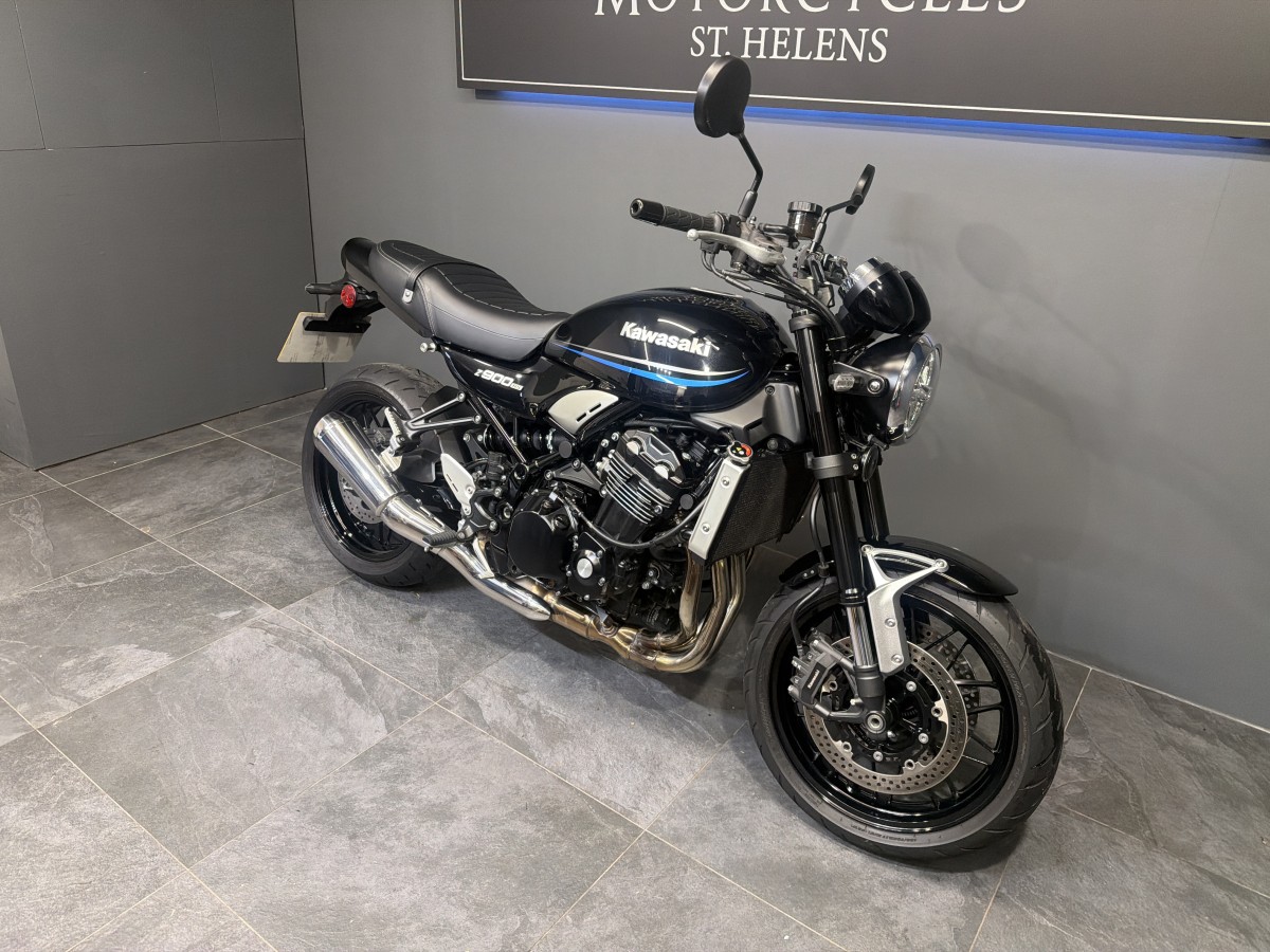 Kawasaki Z900RS