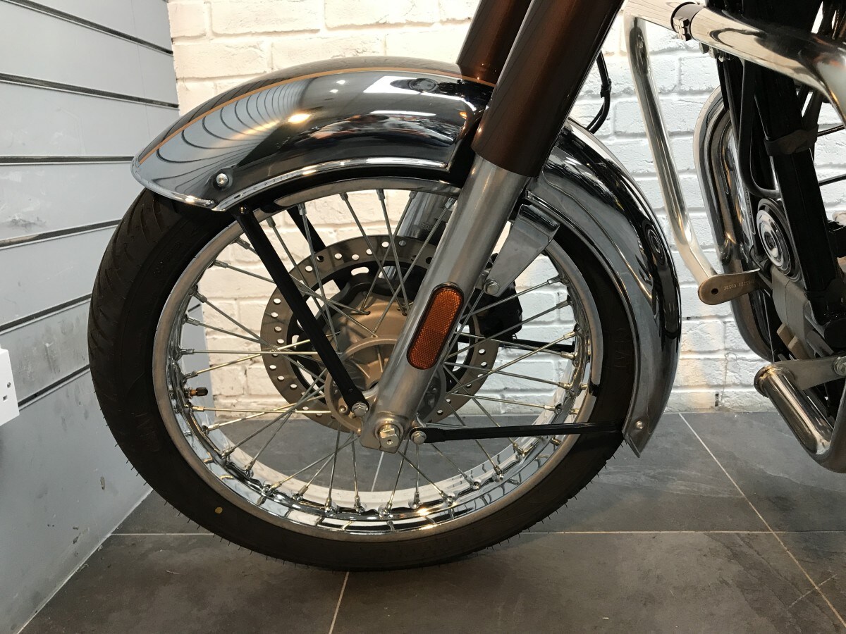 Royal Enfield CLASSIC 350 E5