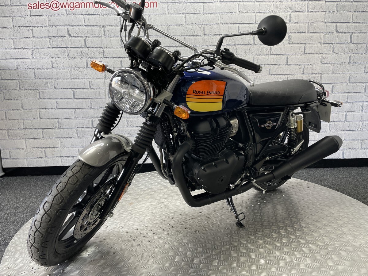 Royal Enfield Interceptor Int 650 E5