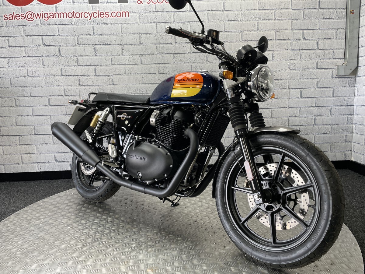 Royal Enfield Interceptor Int 650 E5