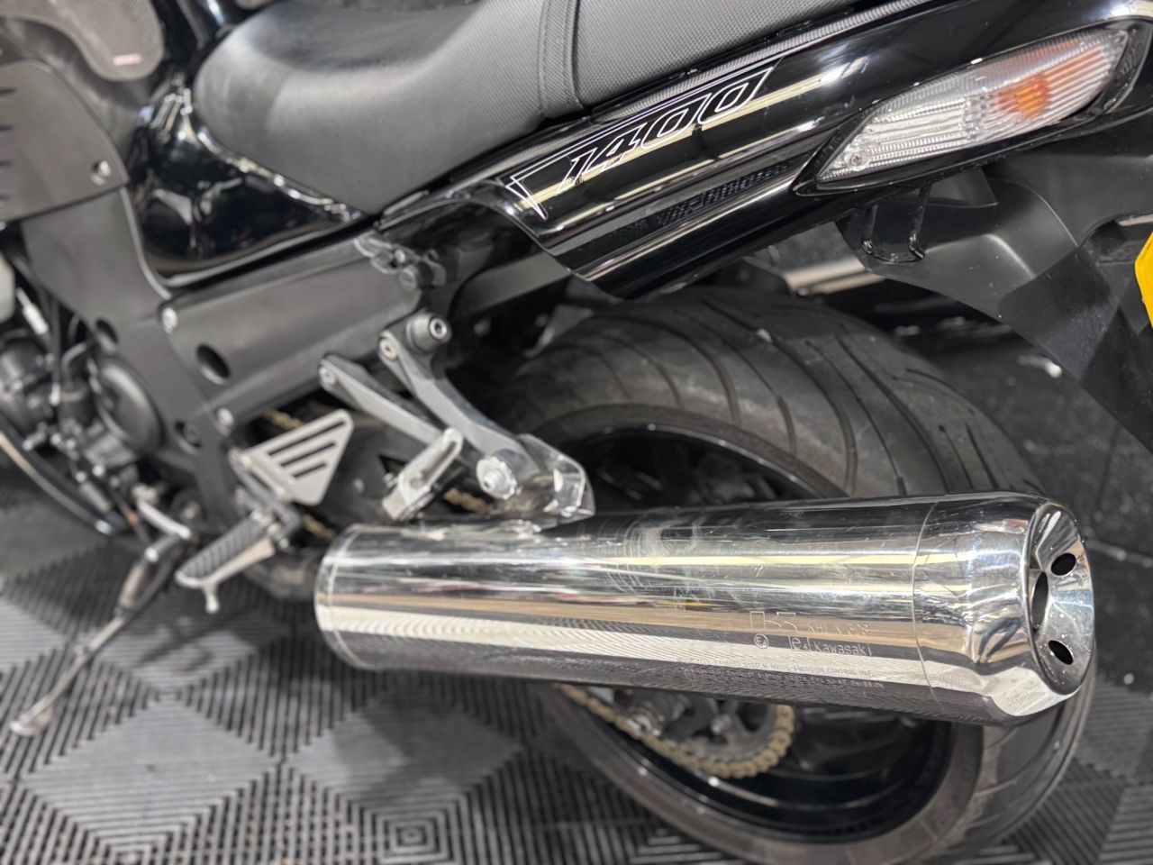 Used Kawasaki ZZR1400 for sale - 78434607: Photo 17