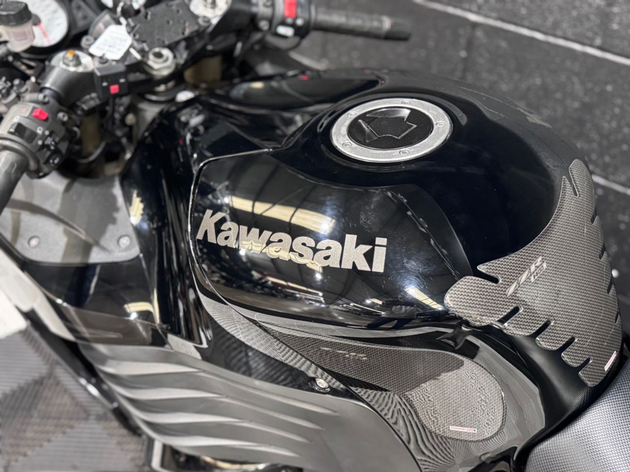 Used Kawasaki ZZR1400 for sale - 78434607: Photo 19