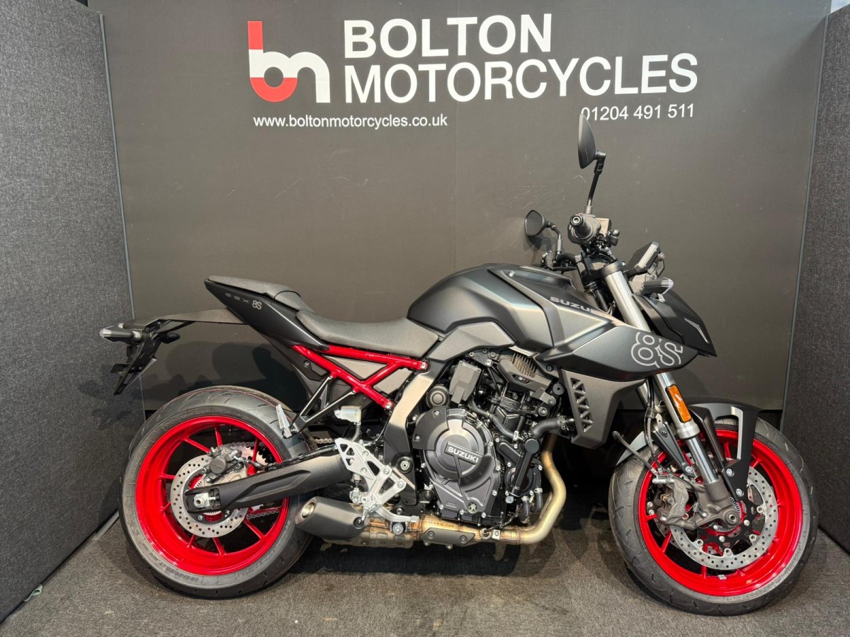 Suzuki GSX-8S