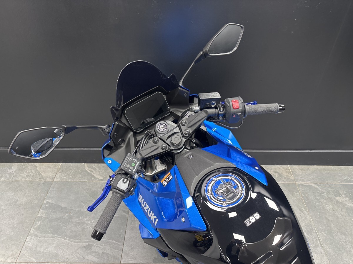 Suzuki GSX-8R