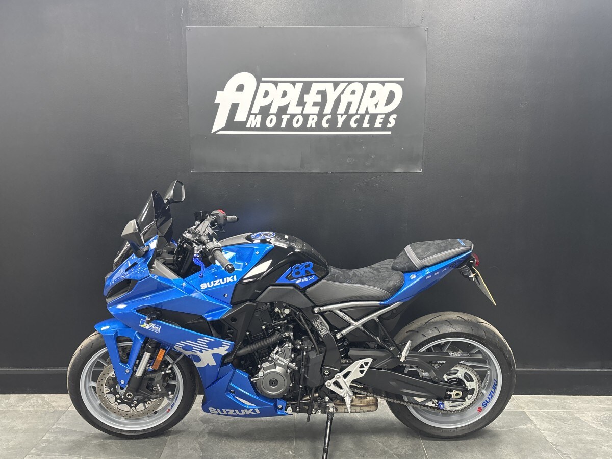 Suzuki GSX-8R