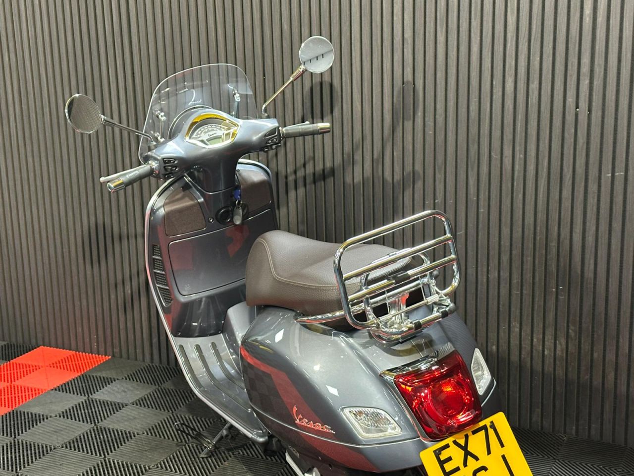 Used Piaggio Vespa GTS for sale - 78435139: Photo 13