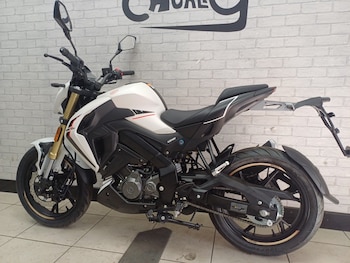 Used Keeway RKF 125 undefined for sale - bike-77867857: Photo