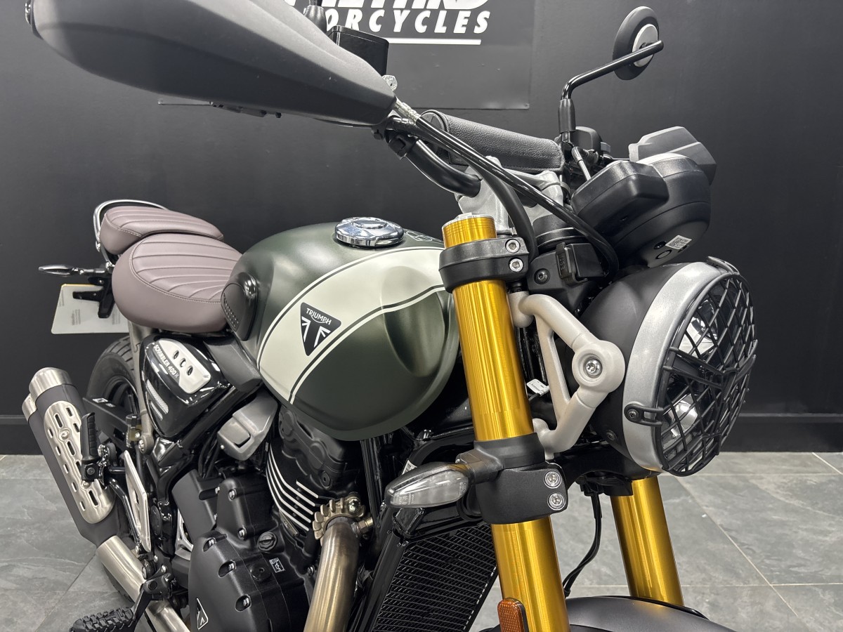Triumph SCRAMBLER 400X