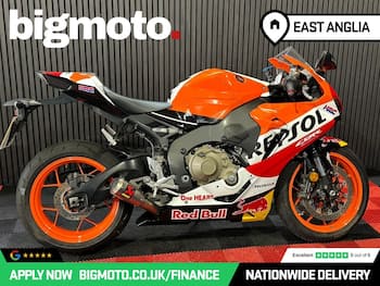 Used Honda CBR1000RR Fireblade undefined for sale - bike-79663362: Photo