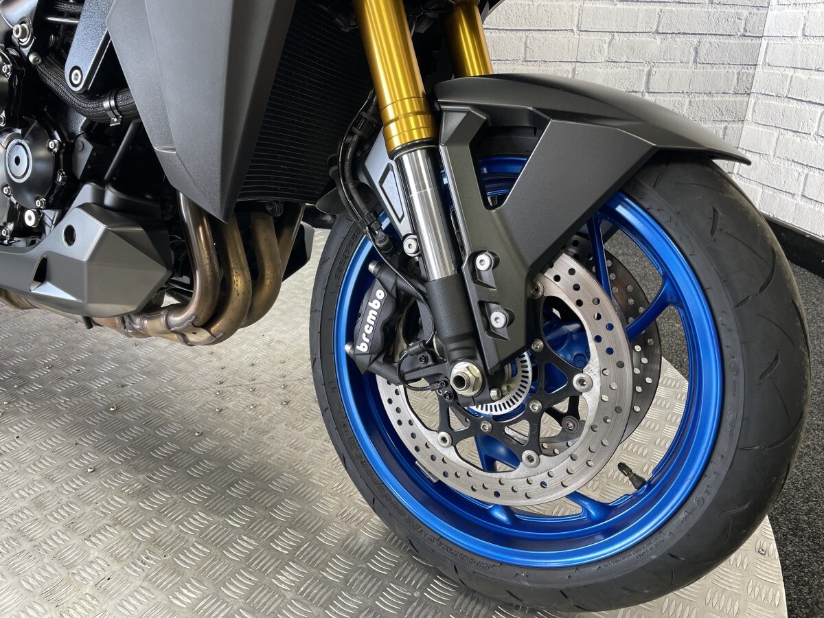 Suzuki GSX-S1000 GX+