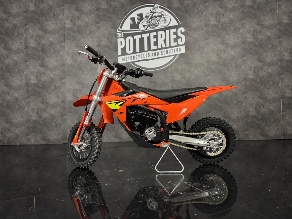 KTM SX-E3