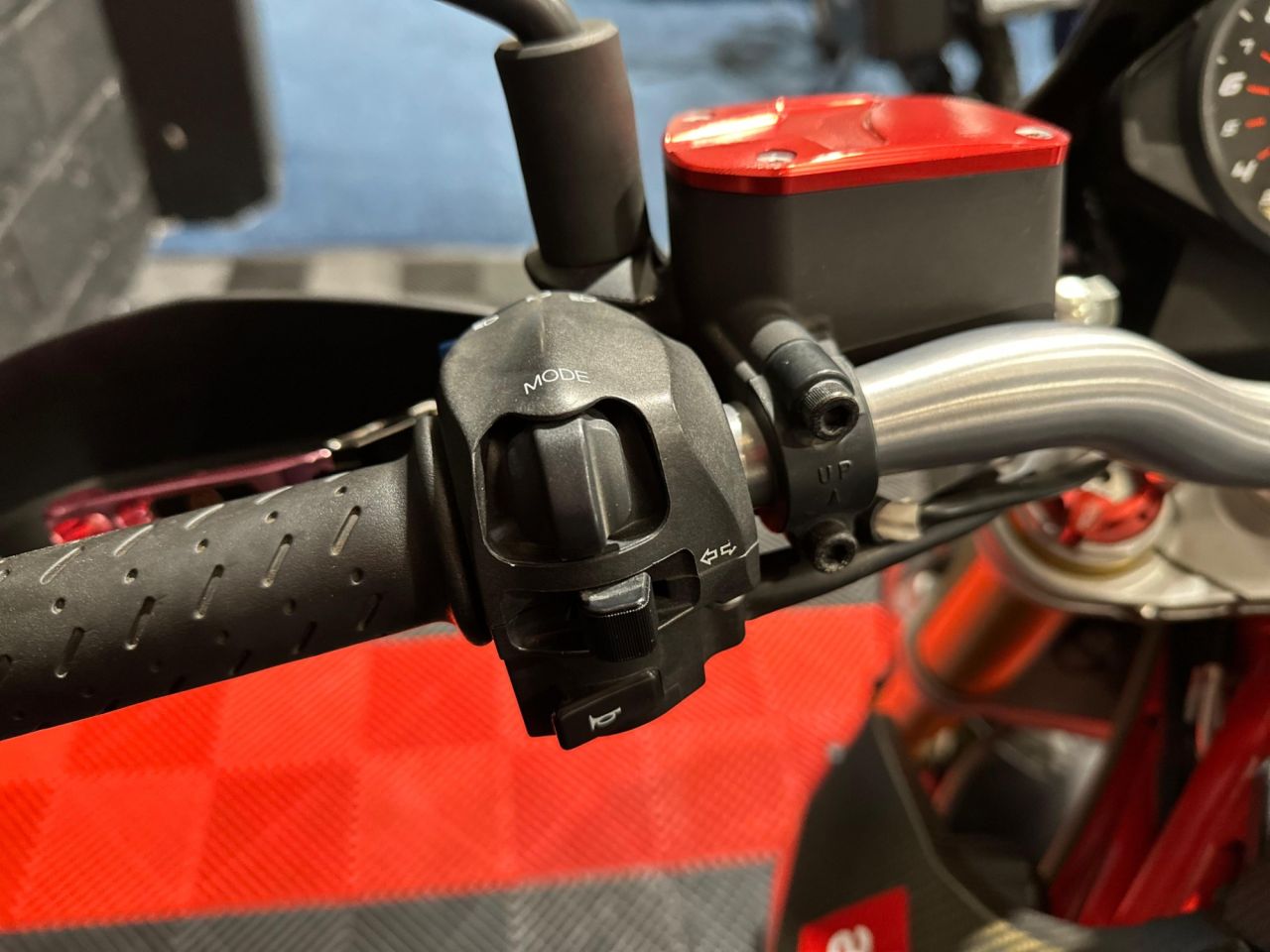 Used Aprilia Dorsoduro for sale - 78434395: Photo 24