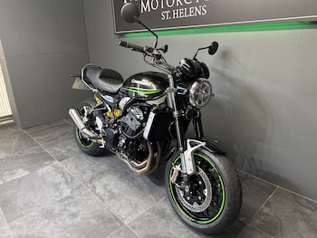 Used Kawasaki ZR 900 KMFNB 2021 for sale - bike-77867324: Photo