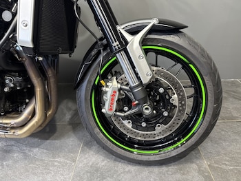 Used Kawasaki ZR 900 KMFNB 2021 for sale - bike-77867324: Photo