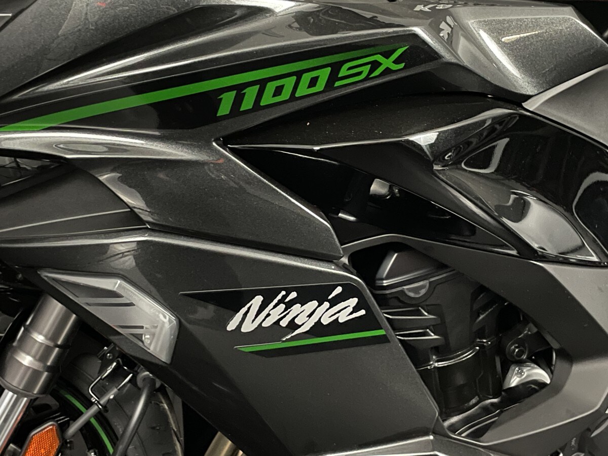 Kawasaki Ninja 1100SX
