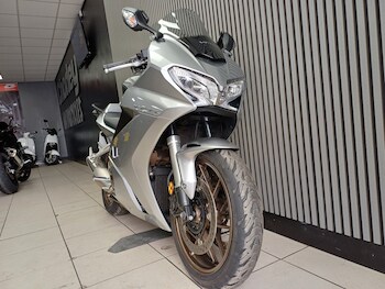 Used Honda VFR 800 F-H 2019 for sale - bike-77867776: Photo