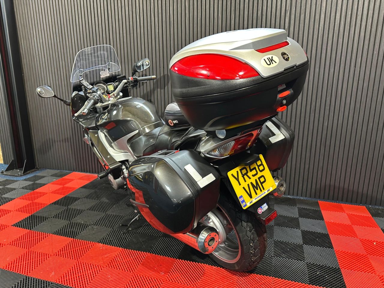 Used Yamaha FJR1300 for sale - 78435679: Photo 13