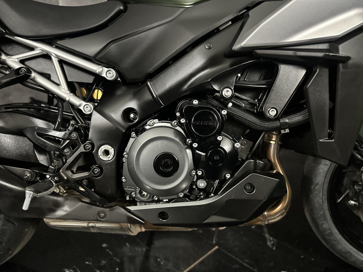 Suzuki GSXS 1000 GX RREM4