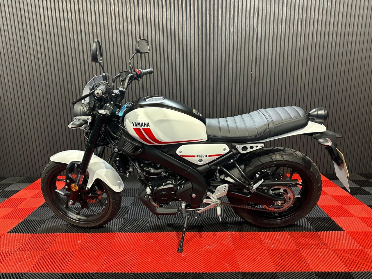 Used Yamaha XSR125 for sale - 78435782: Photo 11