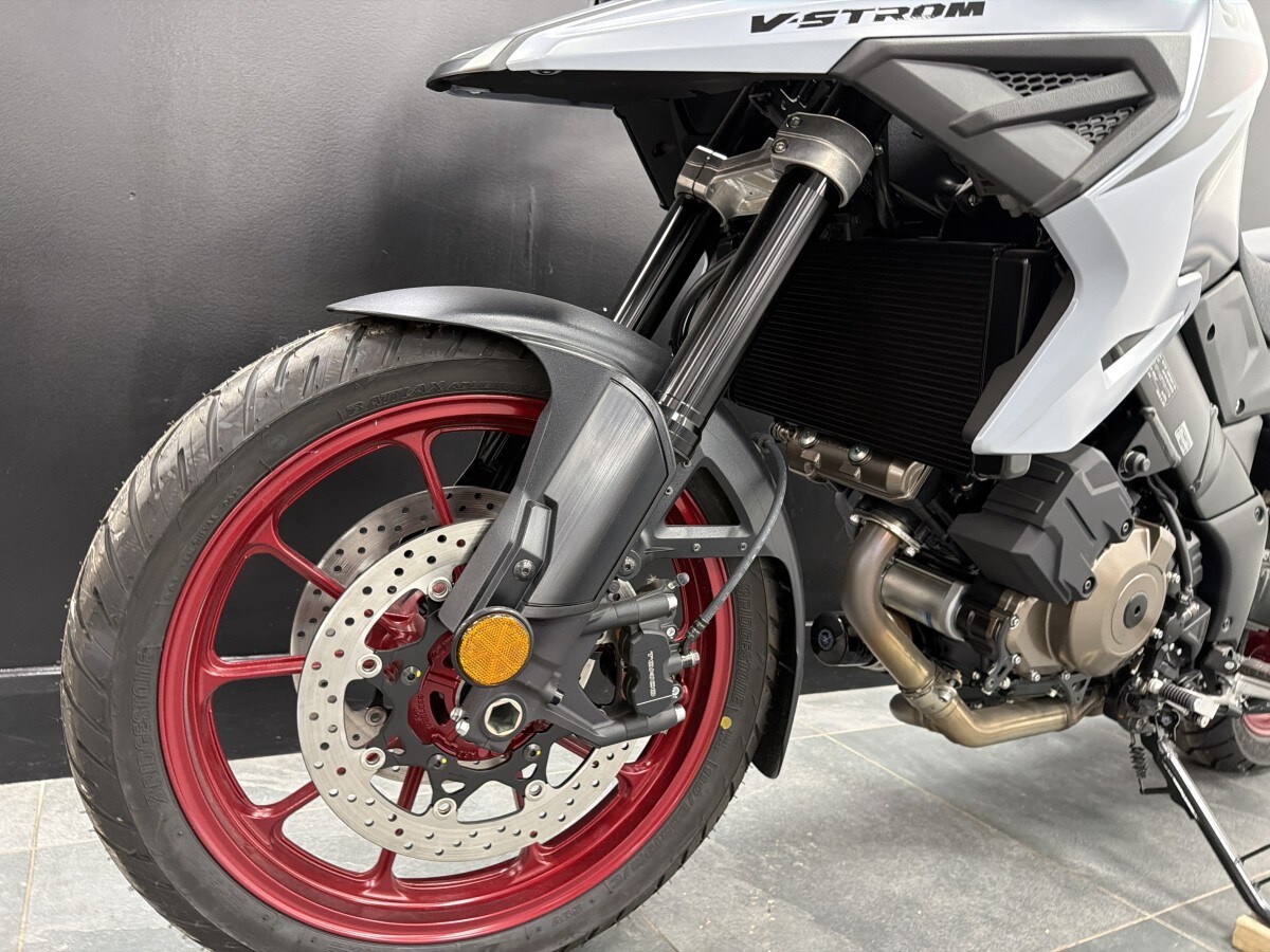 Suzuki DL1050RR V-STROM